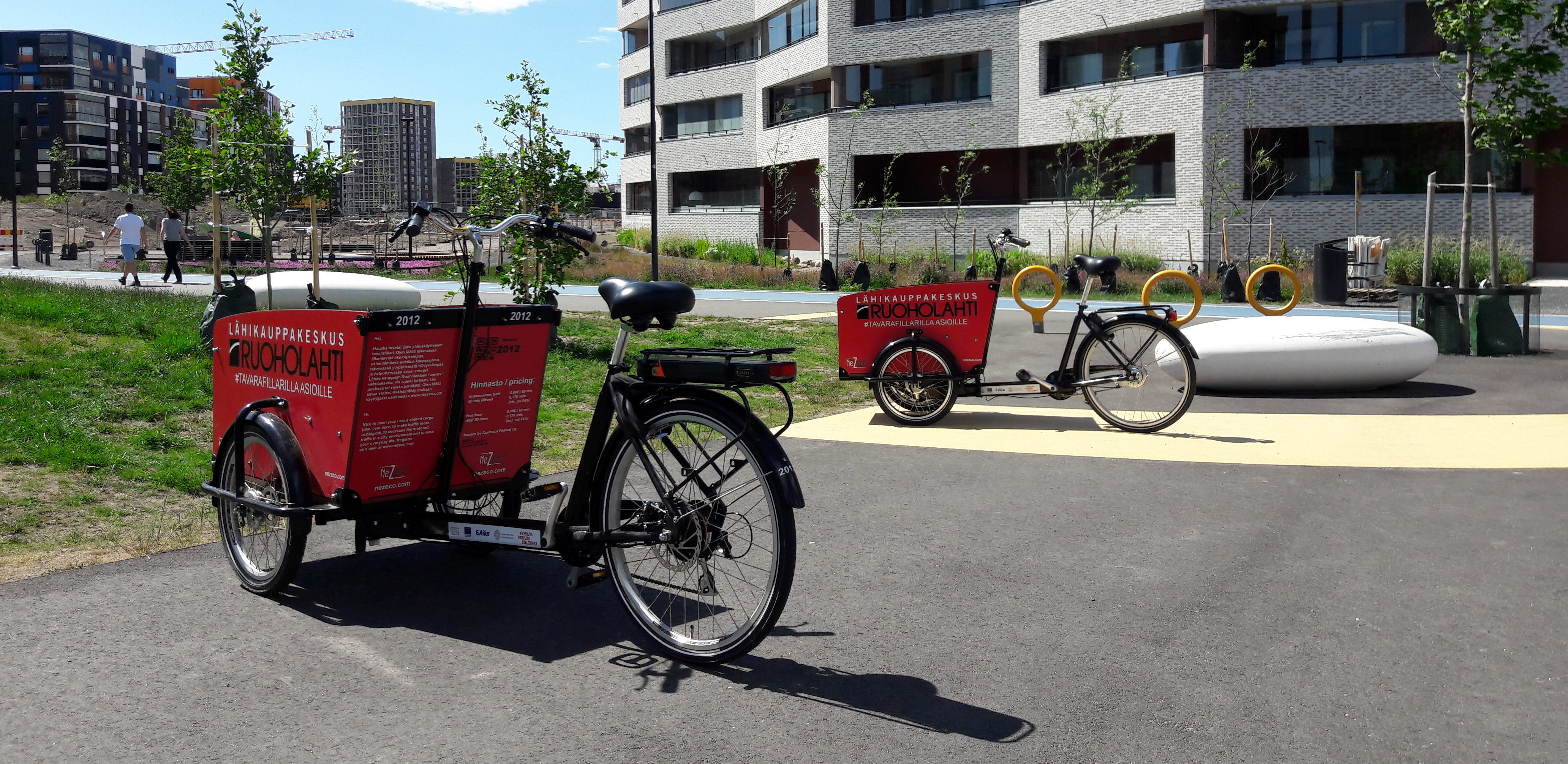 Cargo bikes in Jätkäsaari